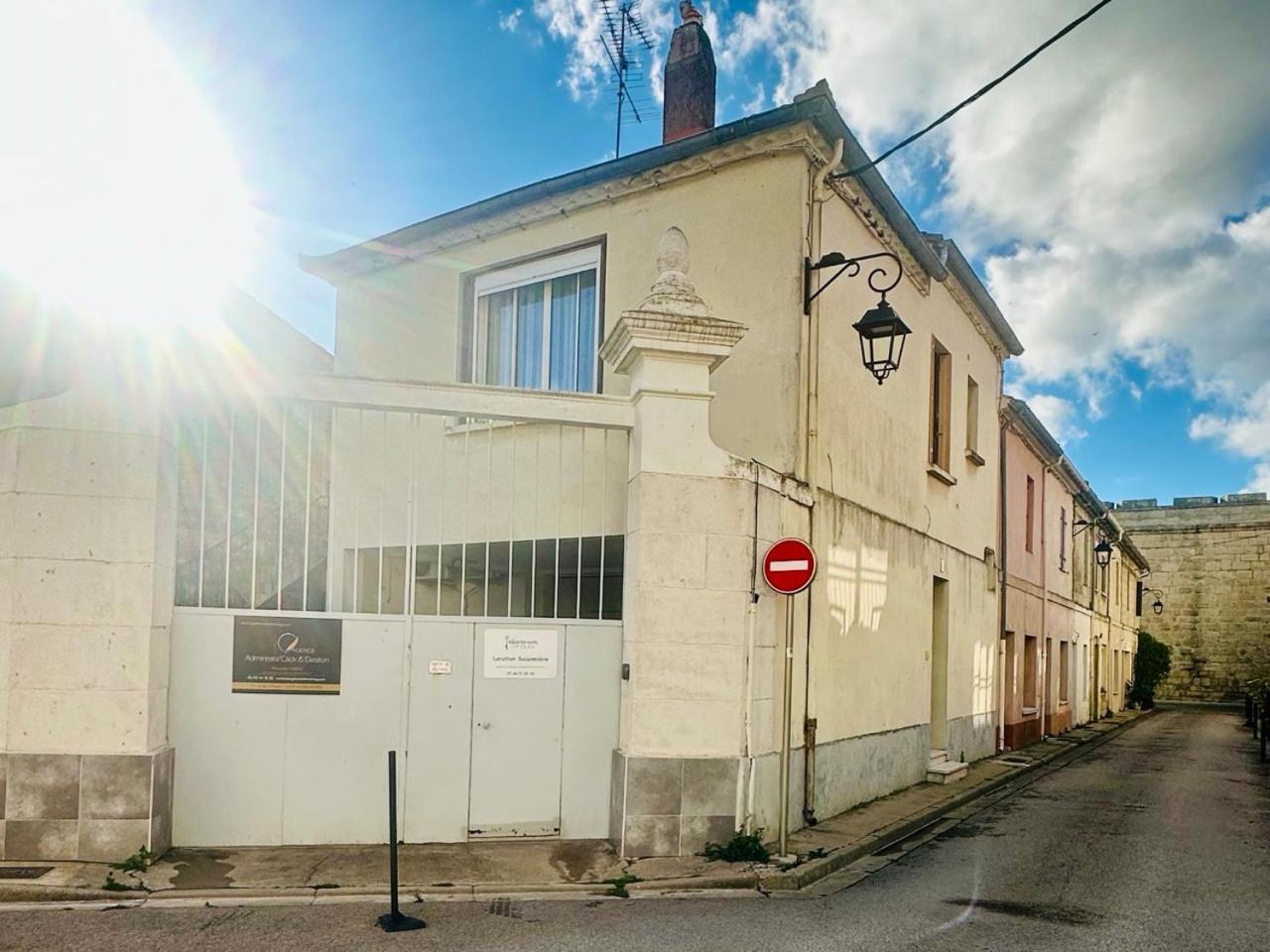 Les Appartements Du Mas - Rose Marie Aigues-Mortes Exterior photo