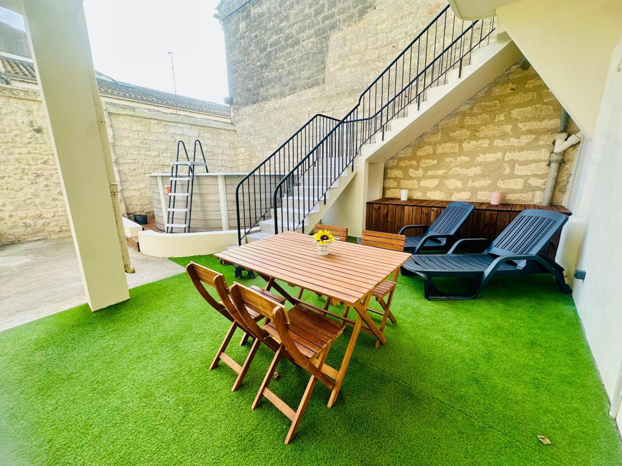 Les Appartements Du Mas - Rose Marie Aigues-Mortes Exterior photo