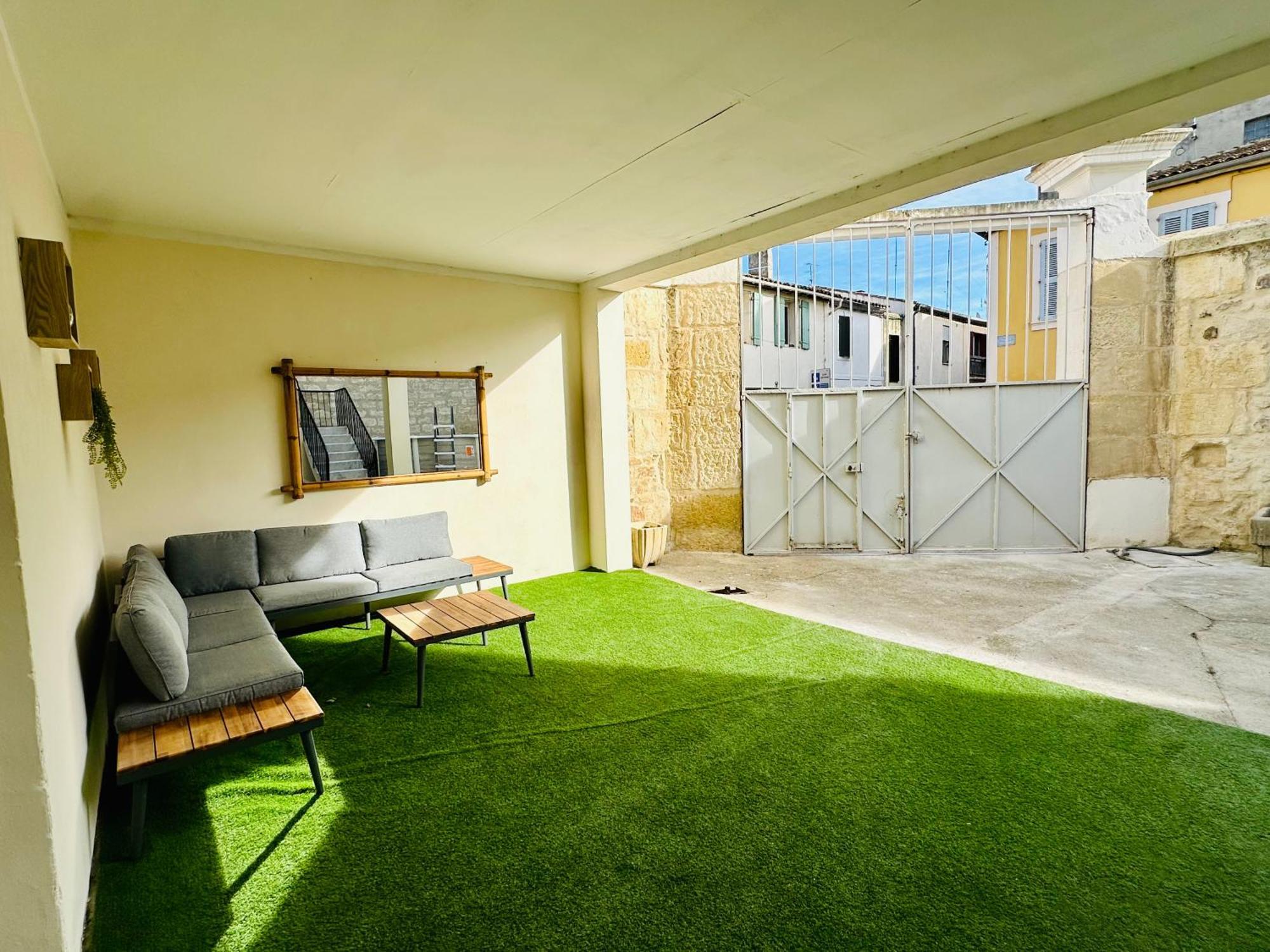 Les Appartements Du Mas - Rose Marie Aigues-Mortes Exterior photo