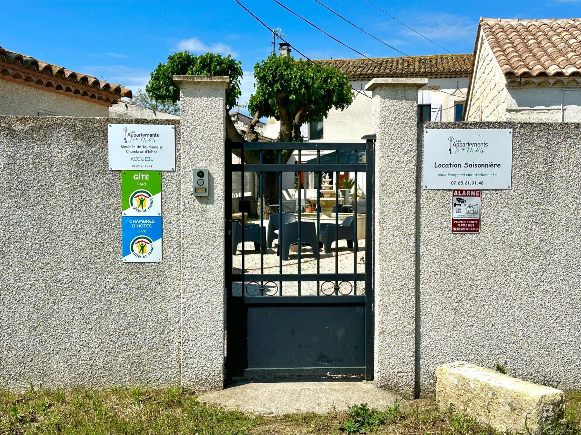 Les Appartements Du Mas - Rose Marie Aigues-Mortes Exterior photo